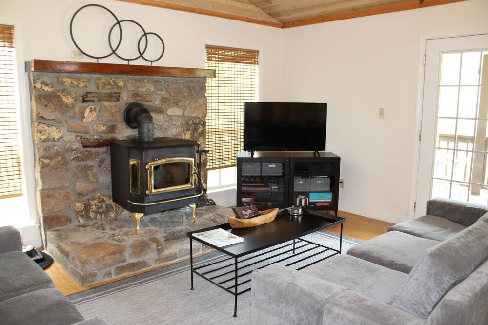 Photo of Bedroom in Mountain View