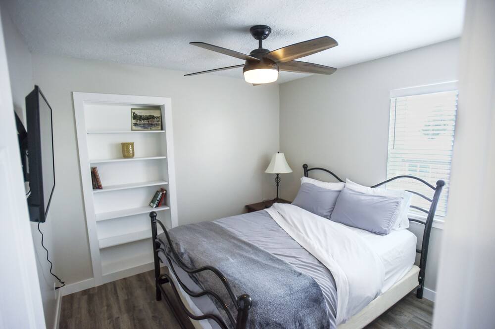 Photo of Bedroom in Canyon Rim