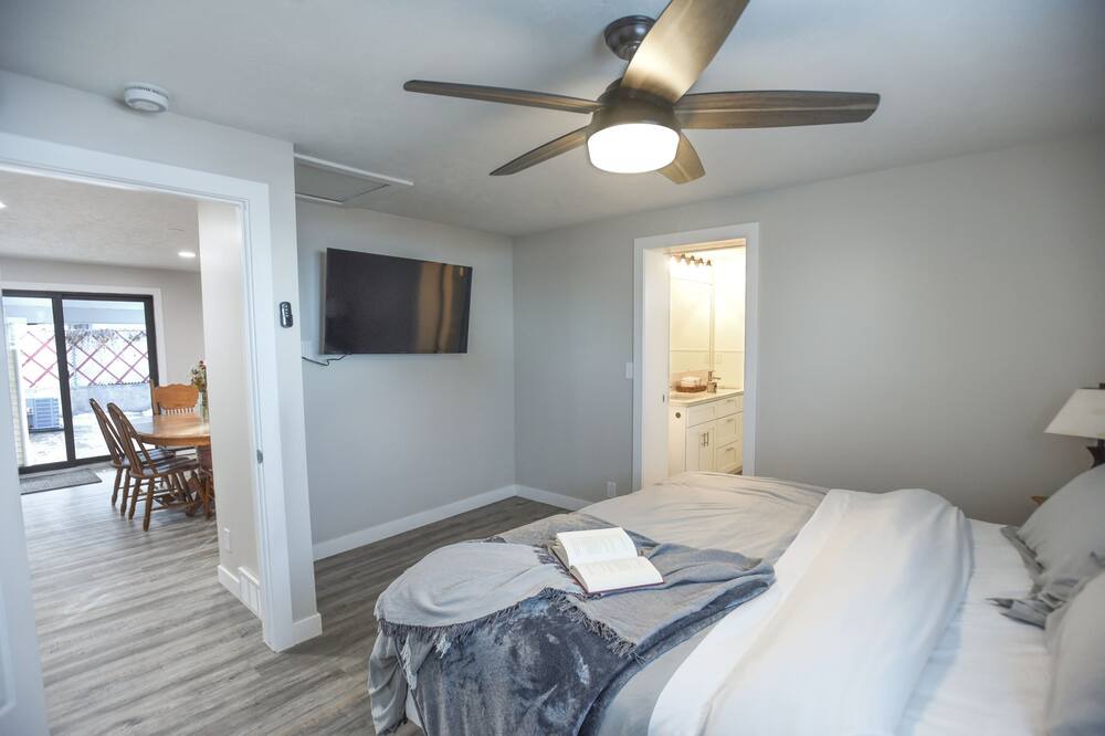 Photo of Bedroom in Canyon Rim