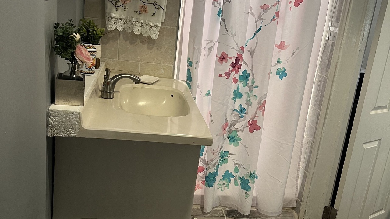 Photo of Bathroom in Irvington