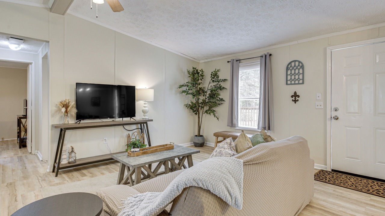 Photo of Livingroom in Covington