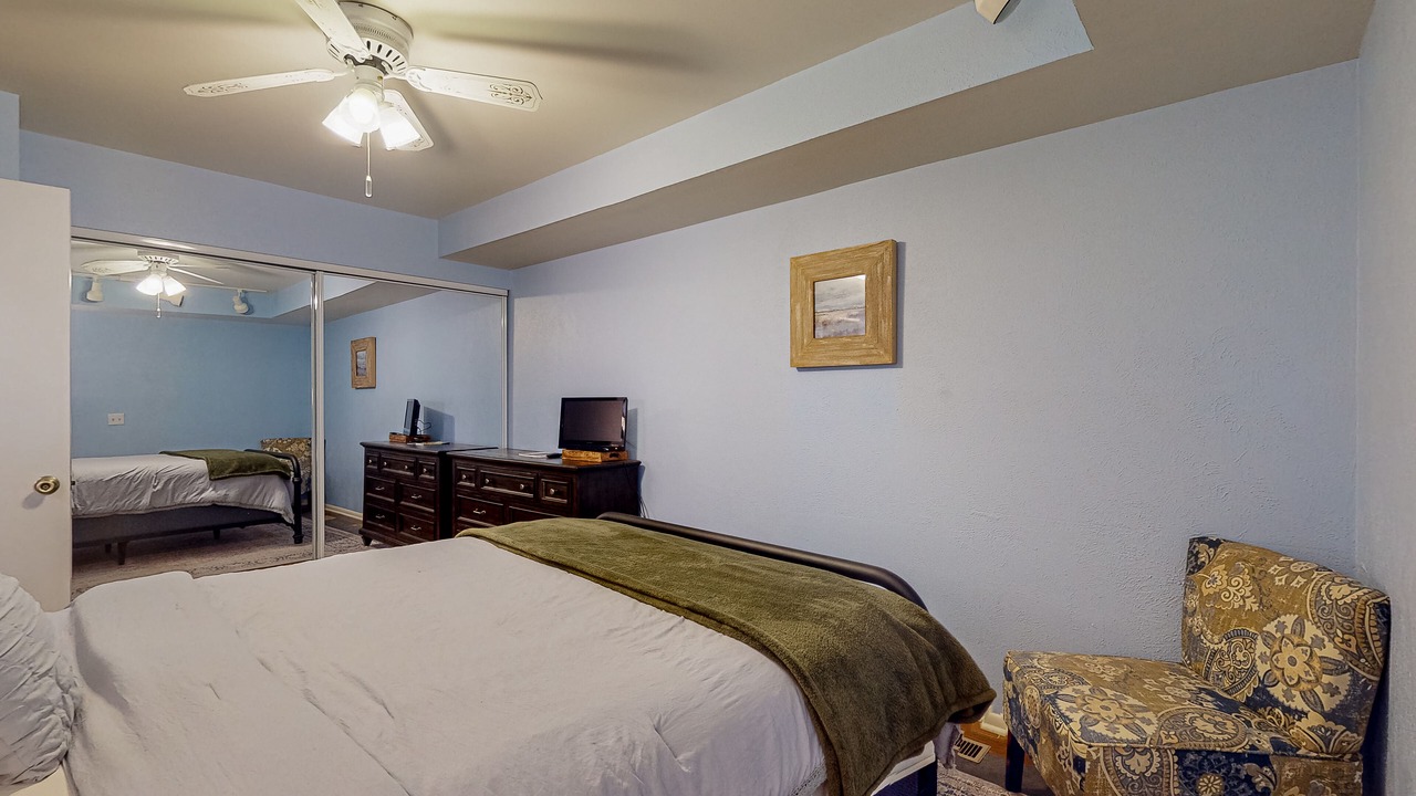 Photo of Bedroom in Holiday Island