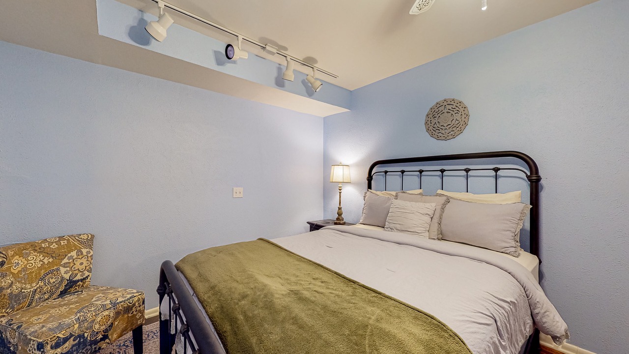 Photo of Bedroom in Holiday Island