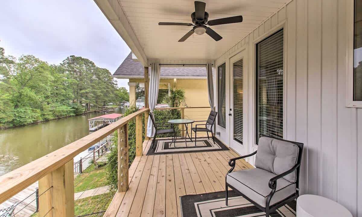 Photo of Patio Balcony in Lake Hamilton