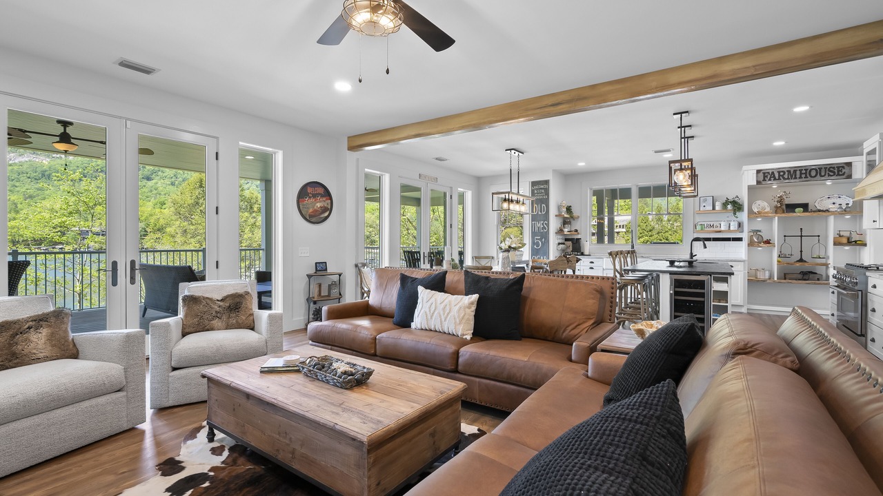 Photo of Livingroom in Lake Lure