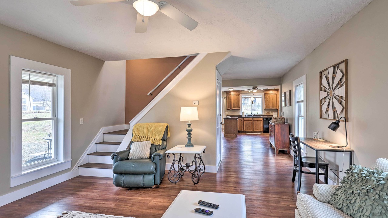 Photo of Livingroom in Town of Milo