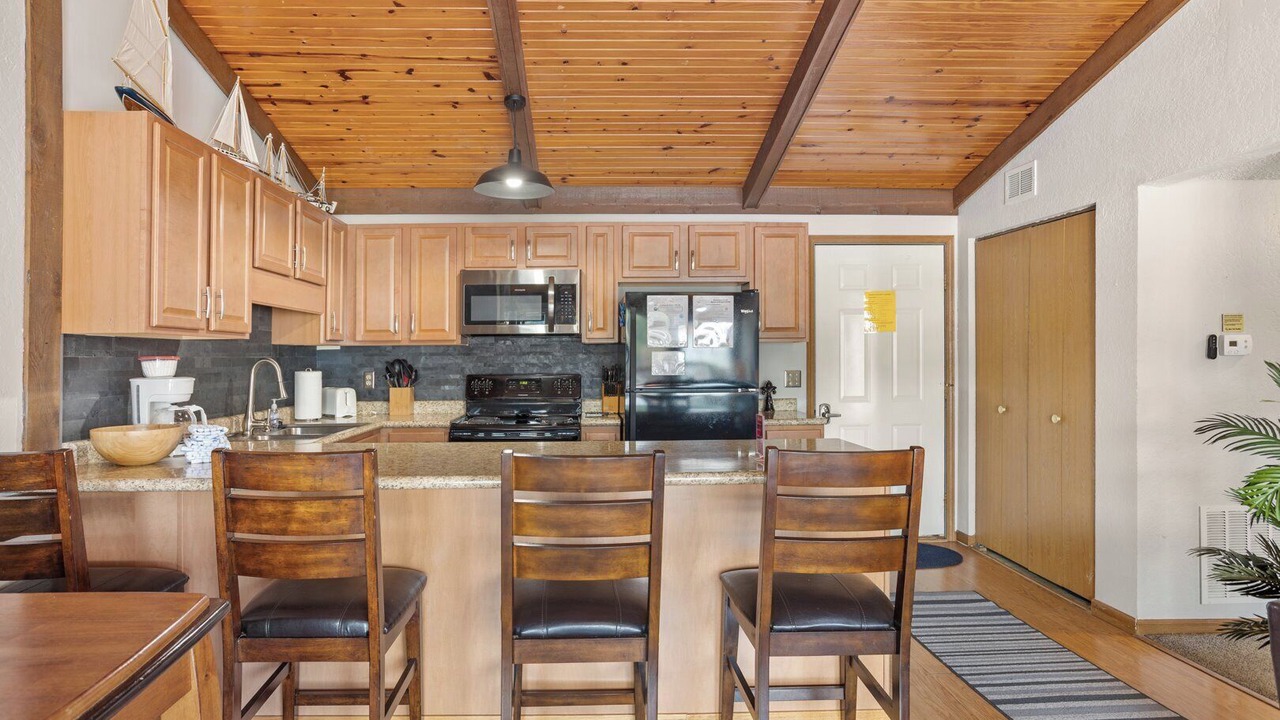 Photo of Kitchen in Village of Four Seasons