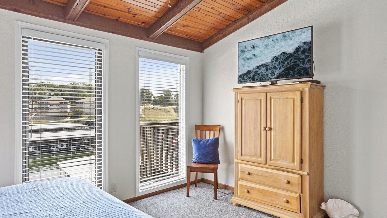 Photo of Bedroom in Village of Four Seasons