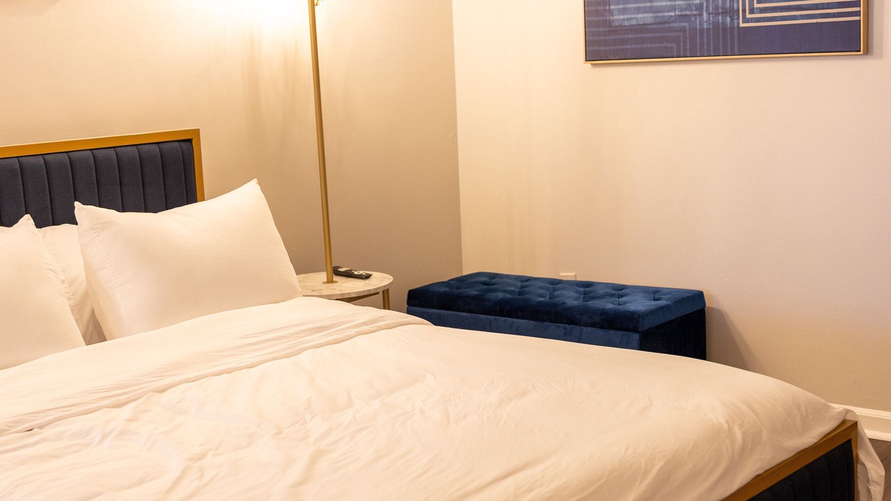Photo of Bedroom in Midtown