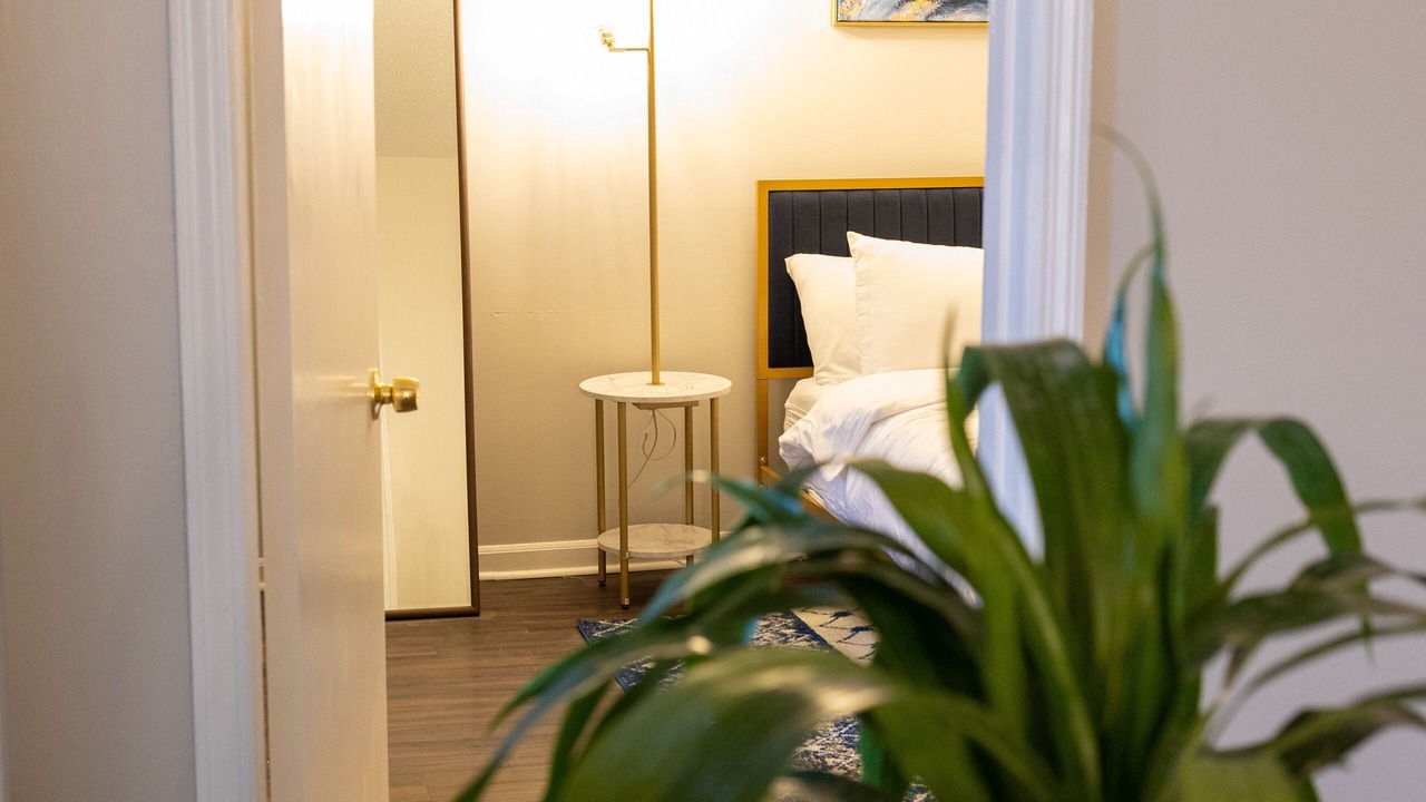 Photo of Bedroom in Midtown