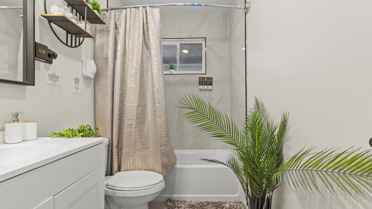 Photo of Bathroom in Elizabeth