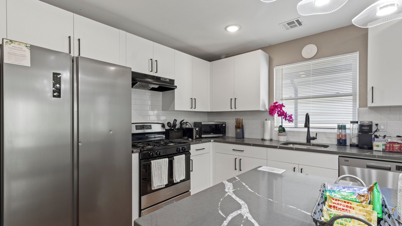 Photo of Kitchen in Elizabeth