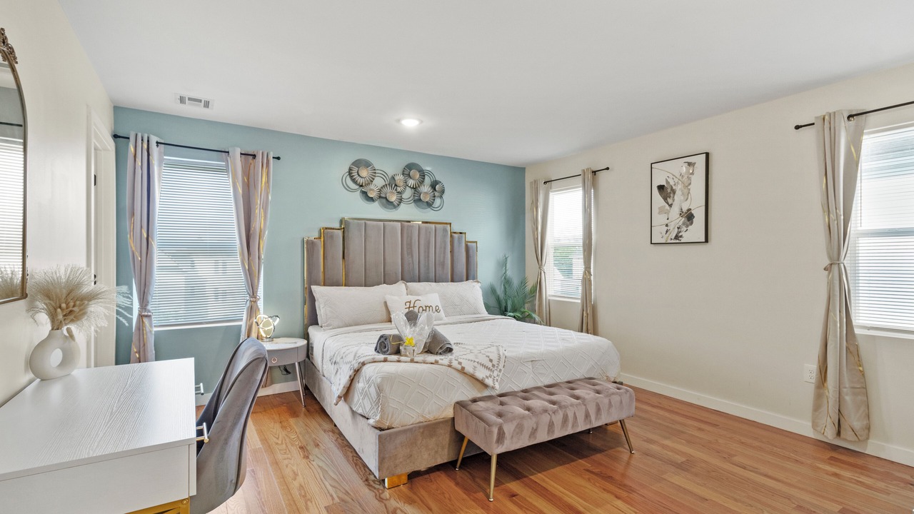 Photo of Bedroom in Elizabeth