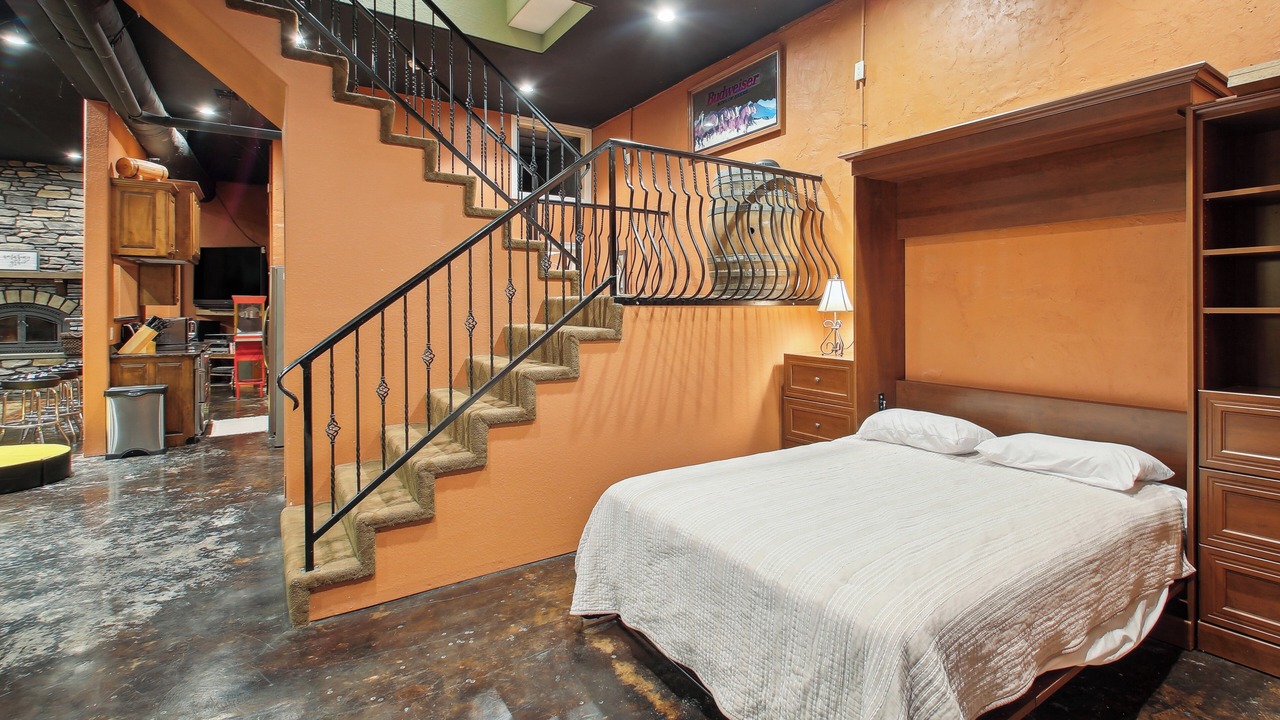 Photo of Bedroom in Jones Mills