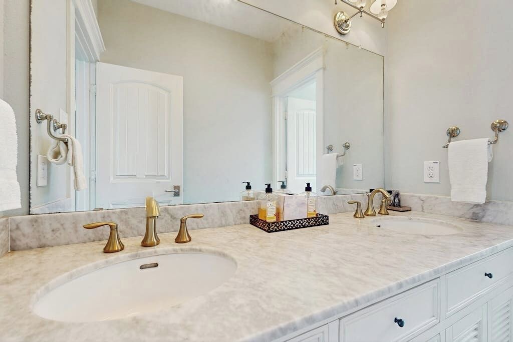 Photo of Bathroom in Beachside Village