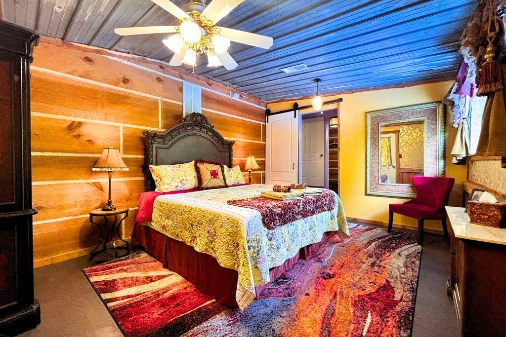 Photo of Bedroom in Zion