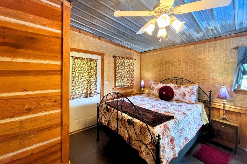 Photo of Bedroom in Zion