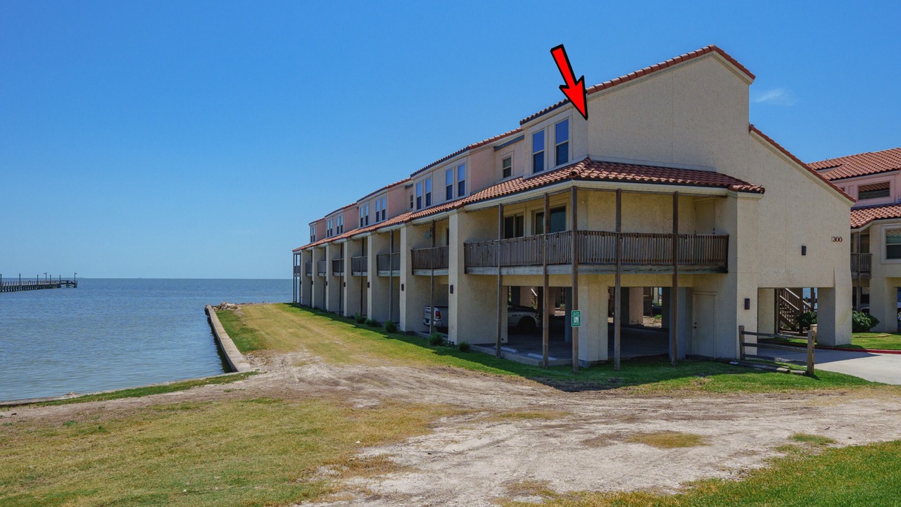 Photo of Outdoor in Harbor Oaks