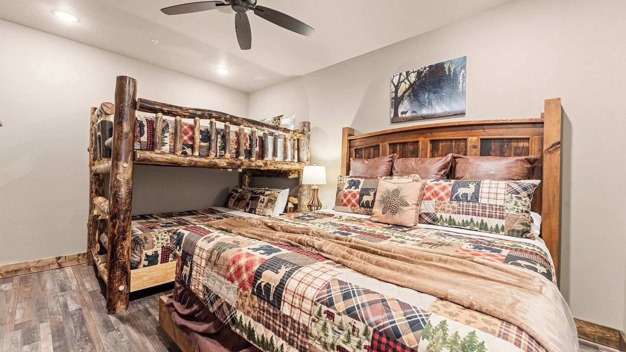 Photo of Bedroom in Kimberling City