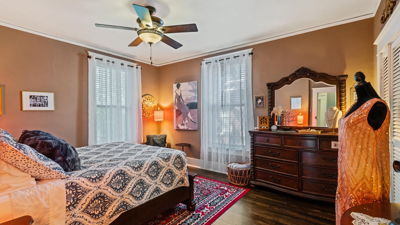 Photo of Bedroom in Cooper-Young Historic District