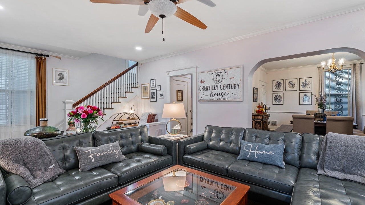 Photo of Livingroom in Cooper-Young Historic District