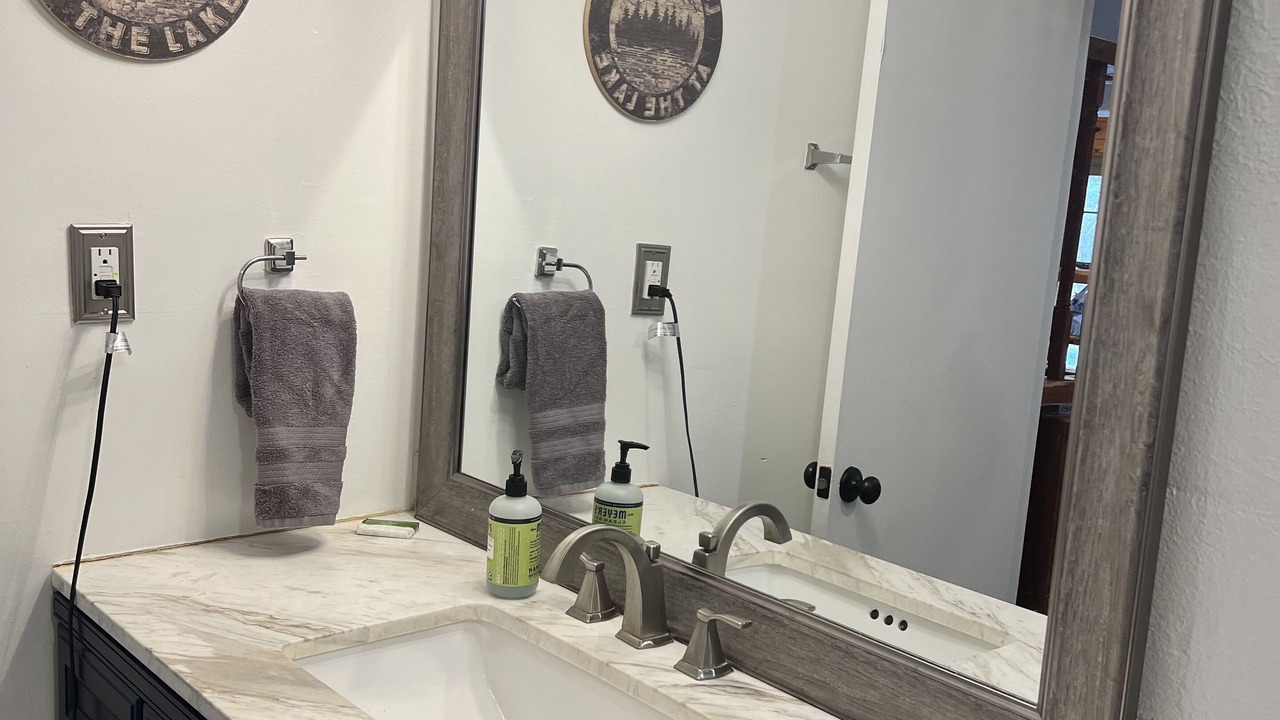 Photo of Bathroom in Mount Ida