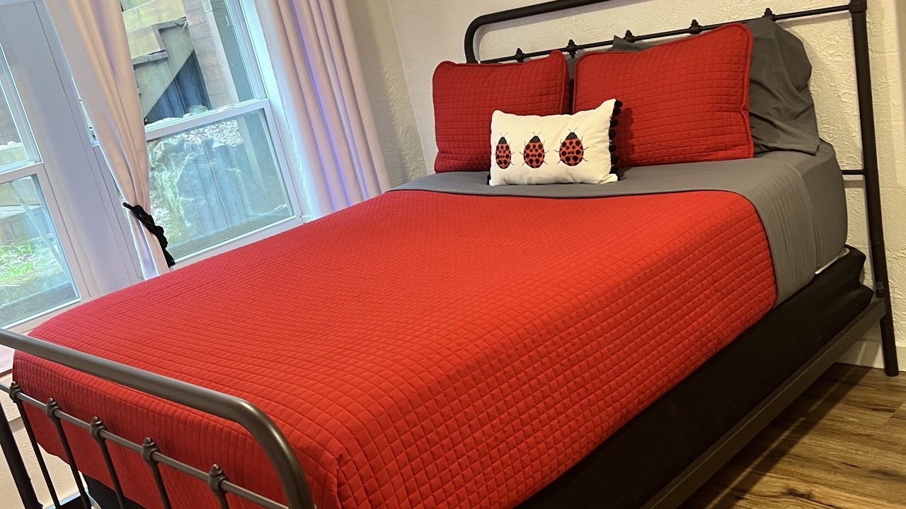 Photo of Bedroom in Mount Ida