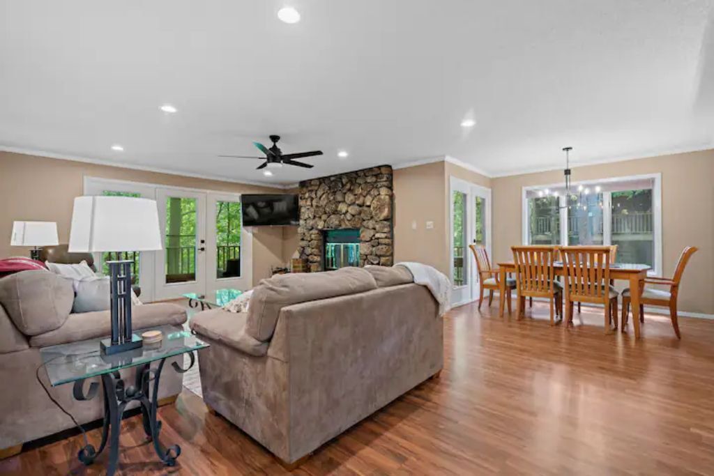 Photo of Livingroom in Mount Ida