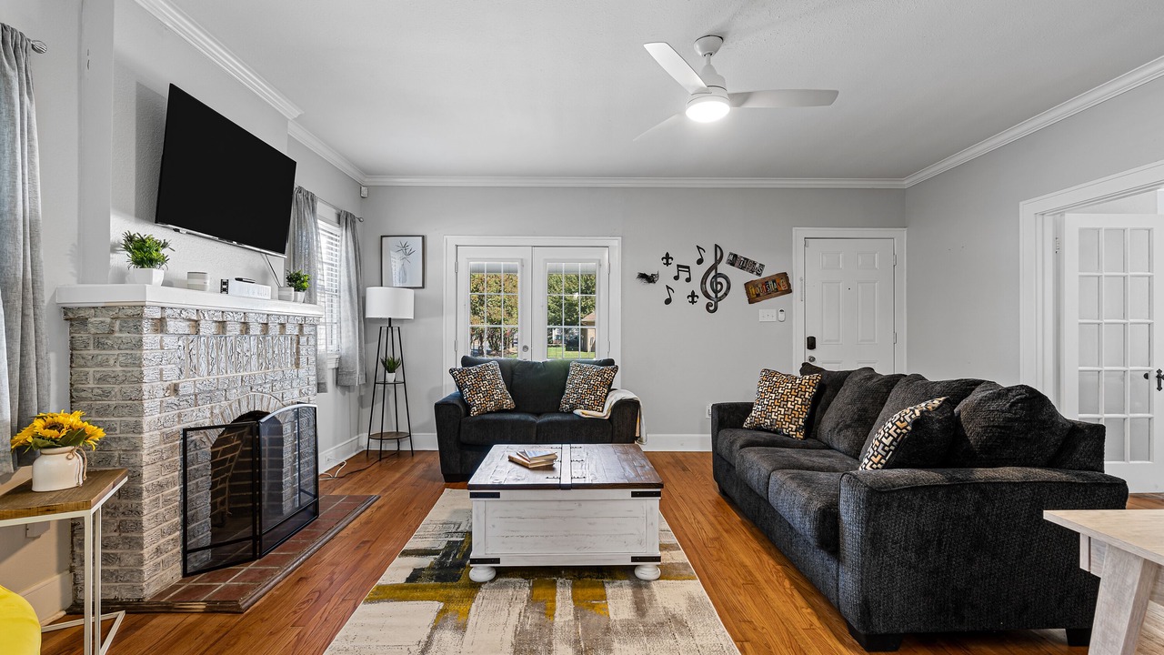 Photo of Livingroom in Broadmoor