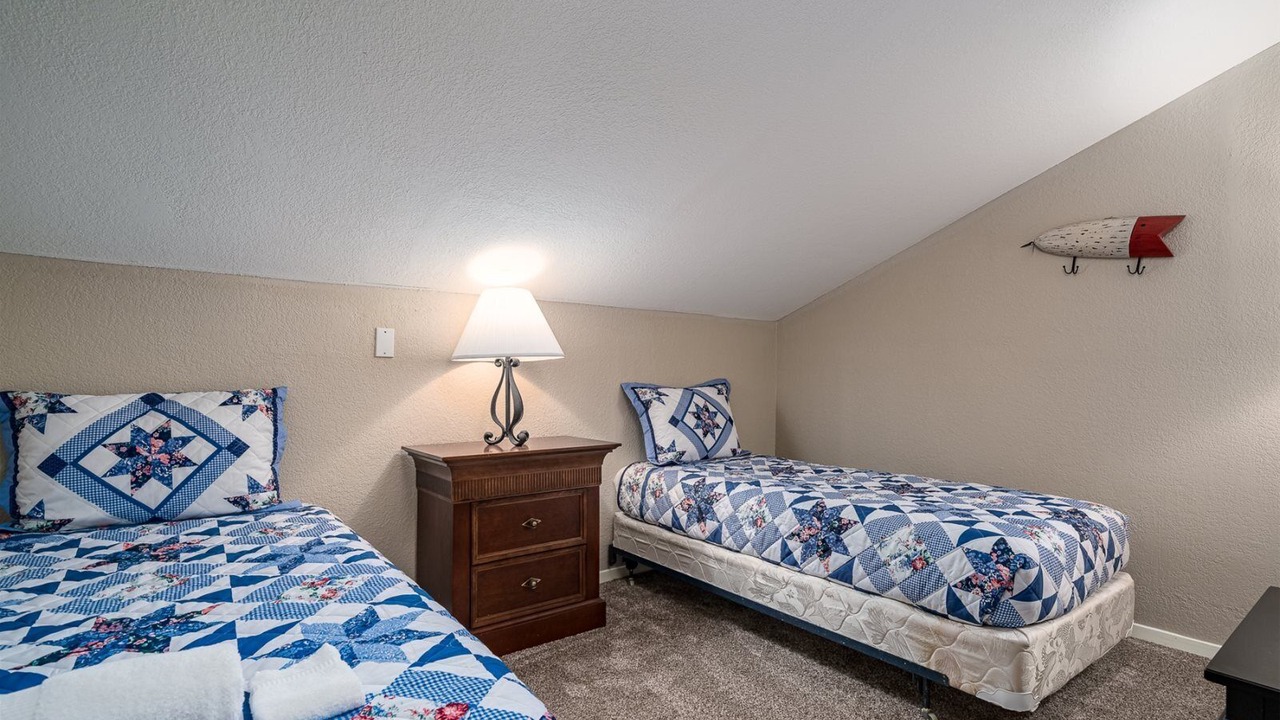 Photo of Bedroom in Harbor Oaks