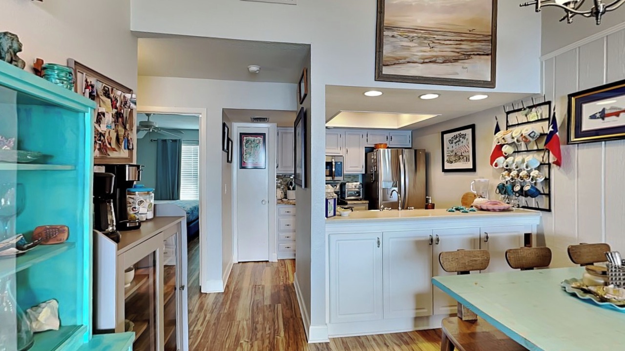 Photo of Kitchen in Harbor Oaks