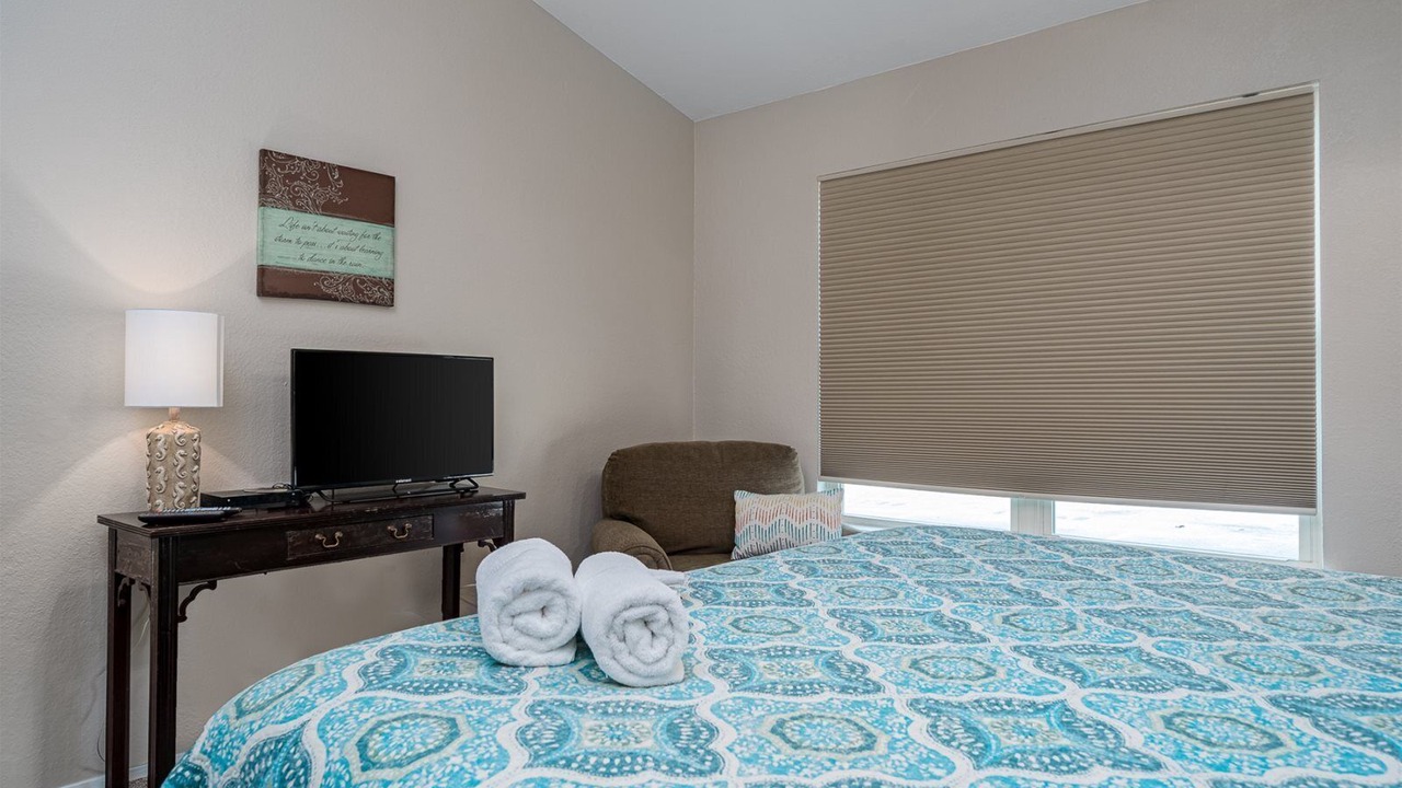 Photo of Bedroom in Harbor Oaks