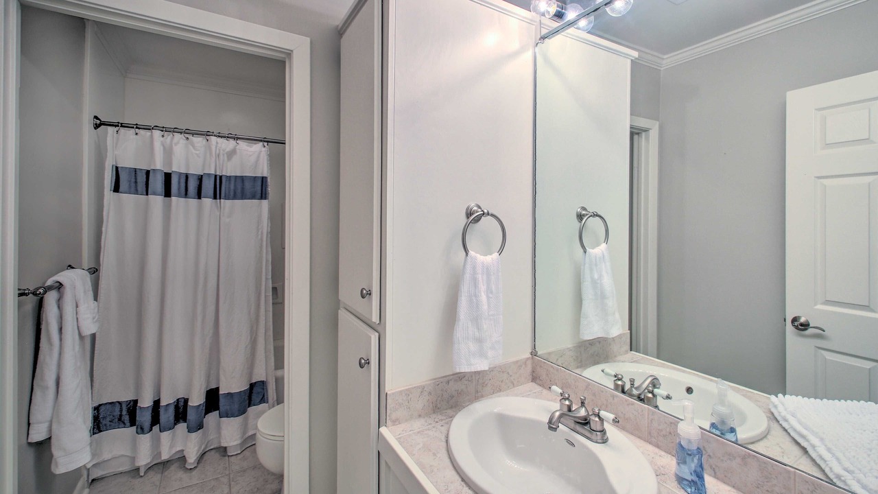 Photo of Bathroom in Piney