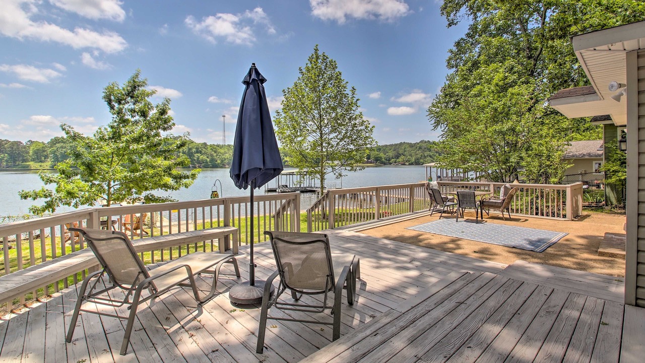 Photo of Patio Balcony in Piney