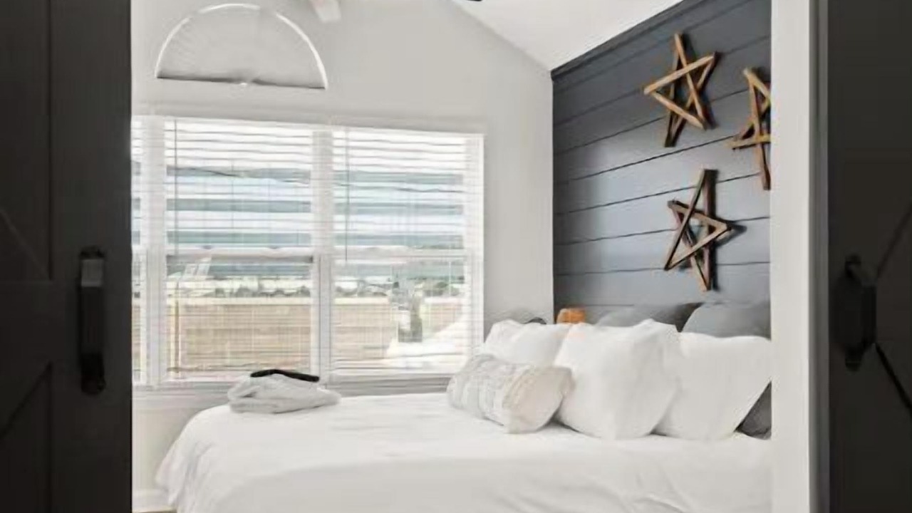 Photo of Bedroom in Rutledge Hill