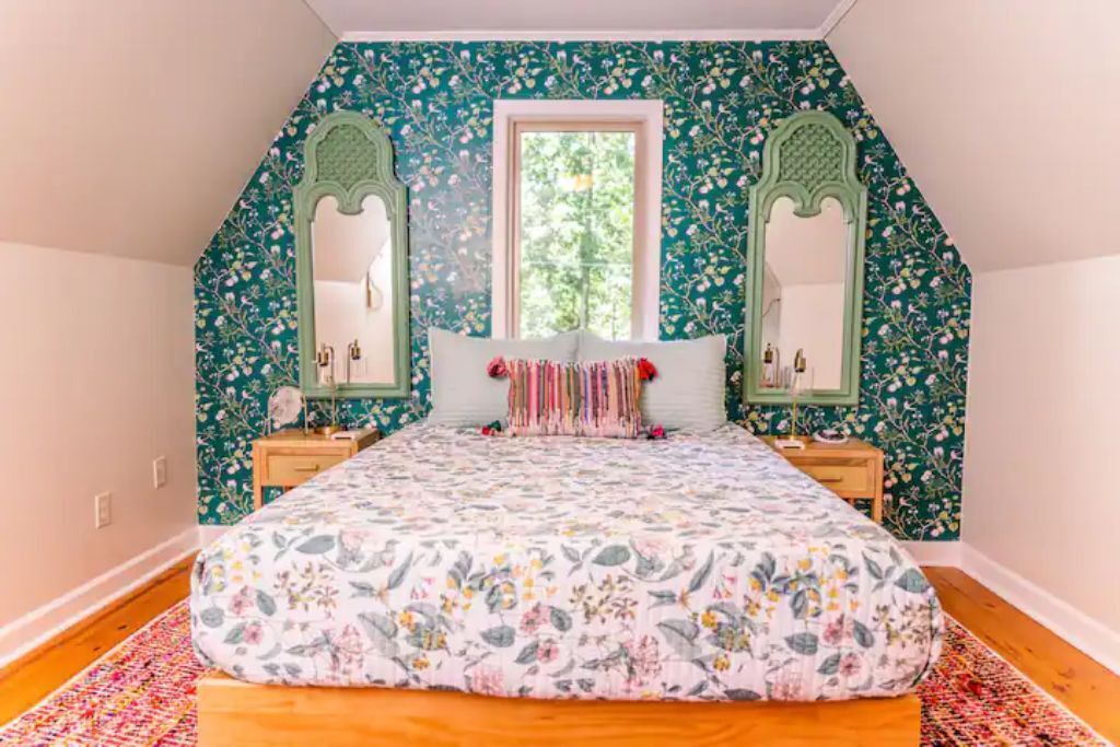 Photo of Bedroom in Lake Hamilton