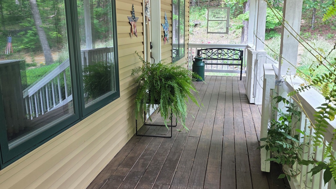 Photo of Patio Balcony in Van Buren