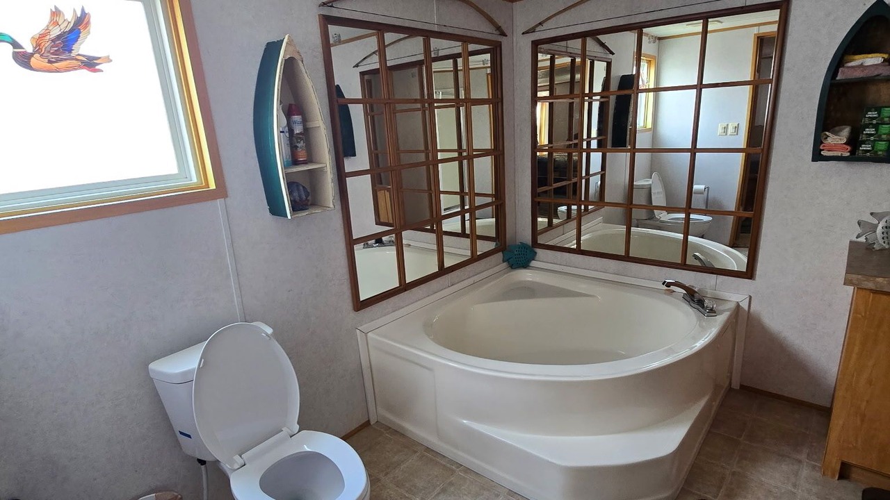 Photo of Bathroom in Hornbeak