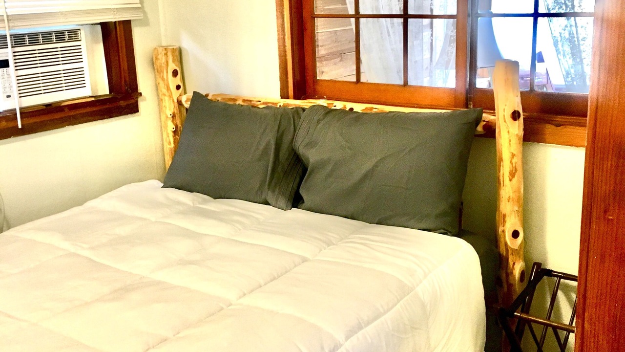 Photo of Bedroom in Rockaway Beach