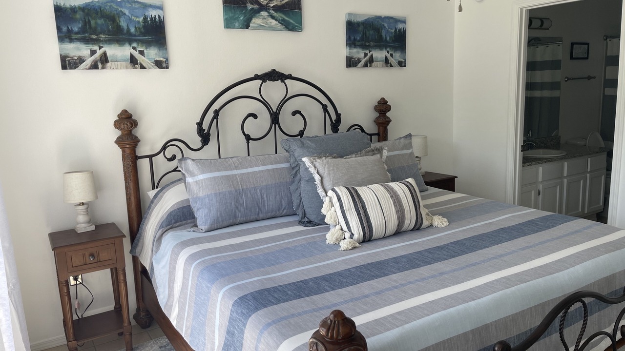 Photo of Bedroom in Mid America