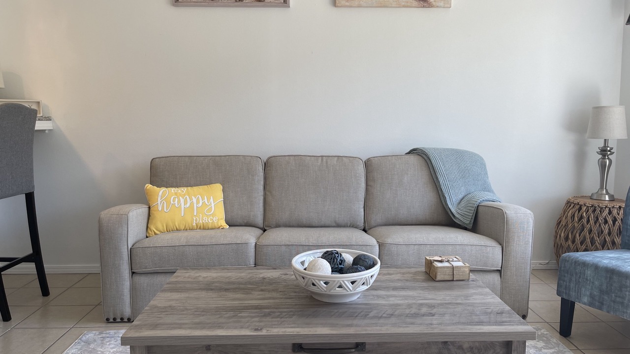Photo of Livingroom in Mid America