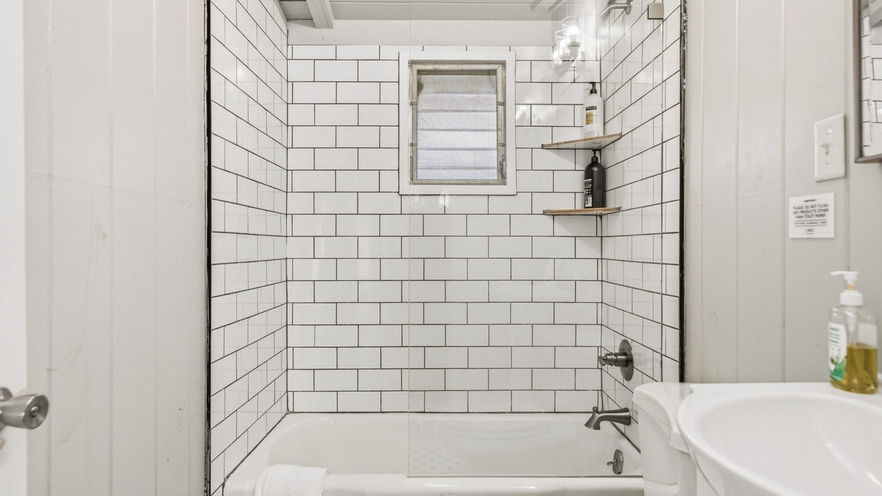Photo of Bathroom in Lake Hamilton