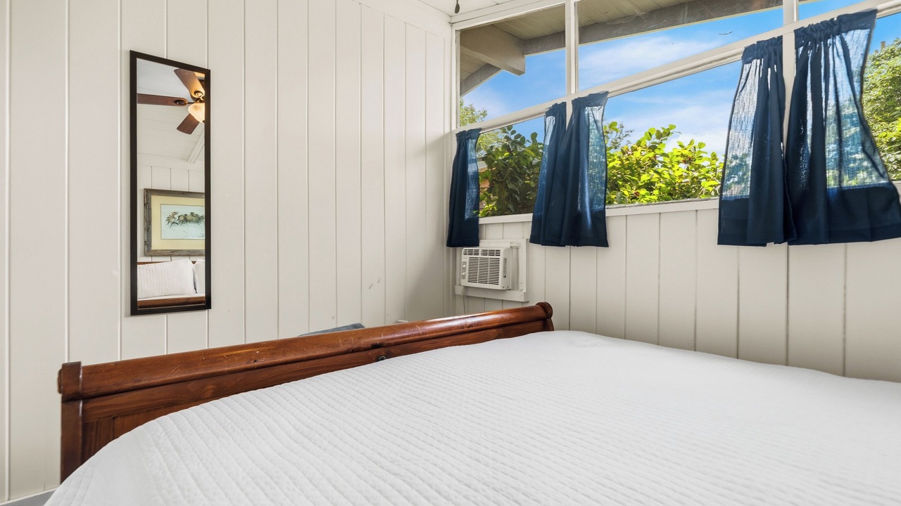 Photo of Bedroom in Lake Hamilton
