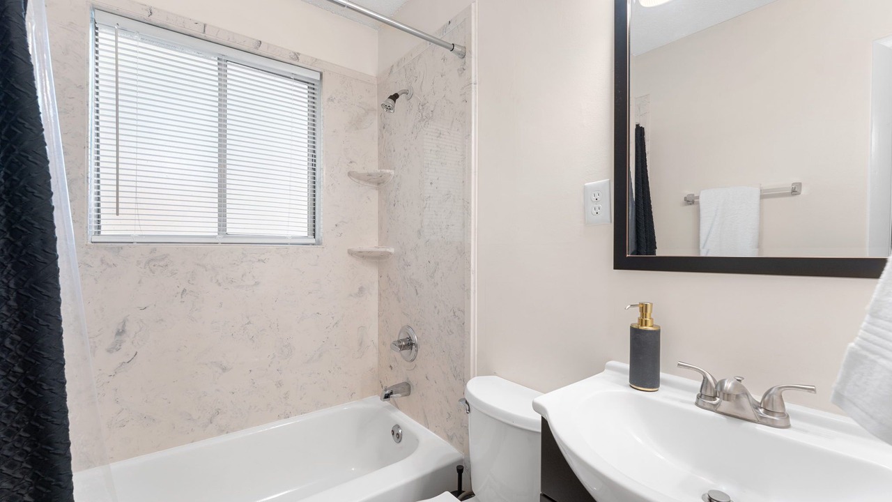 Photo of Bathroom in East Memphis