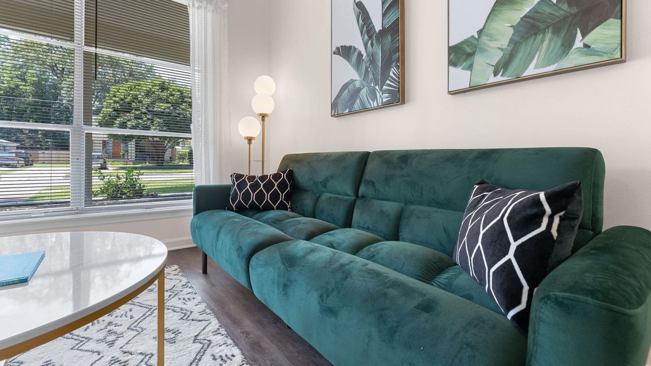 Photo of Livingroom in East Memphis