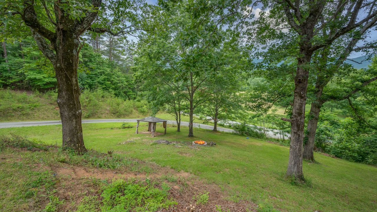Photo of Others in Mill Spring