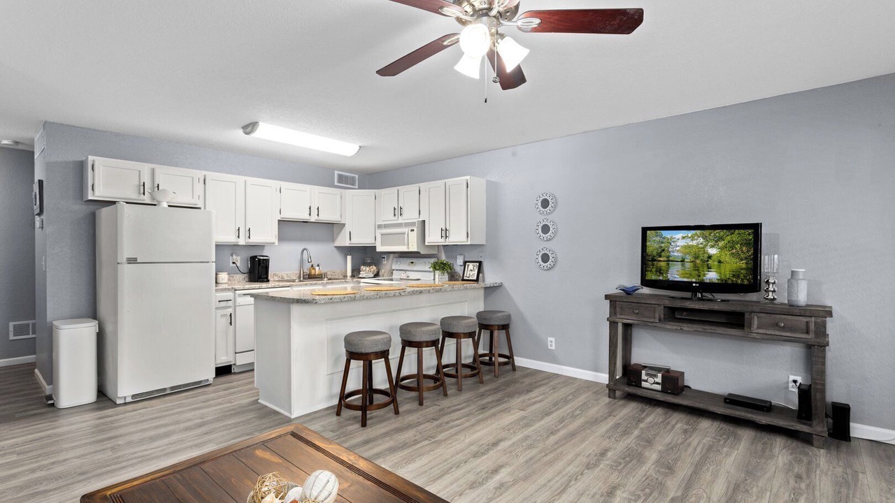 Photo of Kitchen in Village of Four Seasons