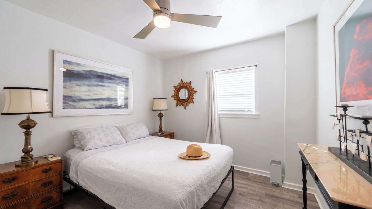 Photo of Bedroom in Laurel Park