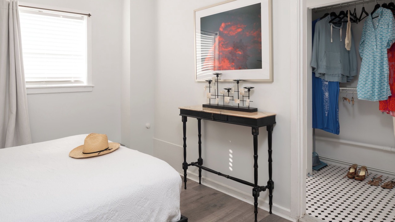 Photo of Bedroom in Laurel Park