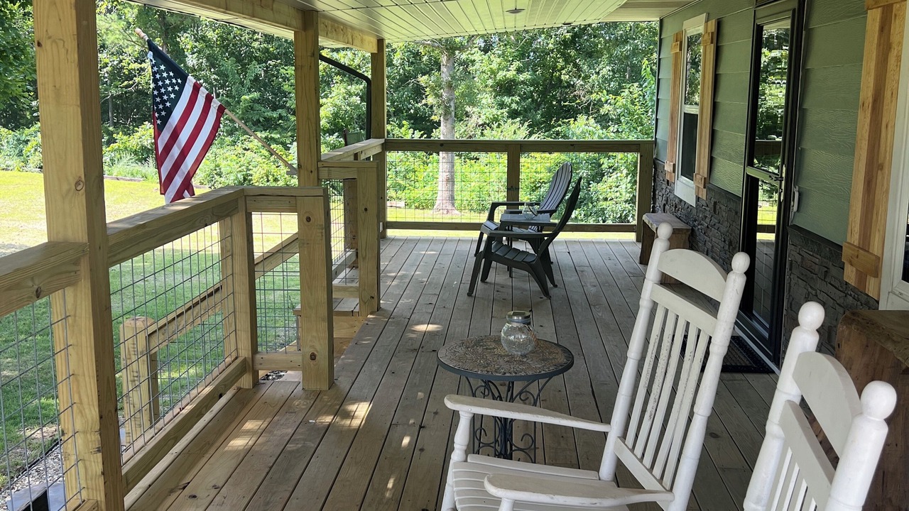 Photo of Patio Balcony in Eminence